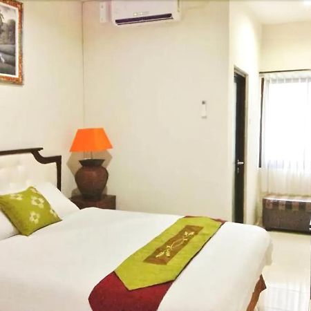 קוטה לומבוק Tuban Torres Accommodation מראה חיצוני תמונה