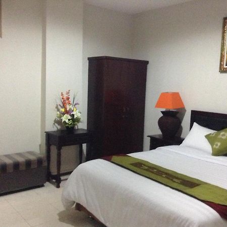 קוטה לומבוק Tuban Torres Accommodation מראה חיצוני תמונה