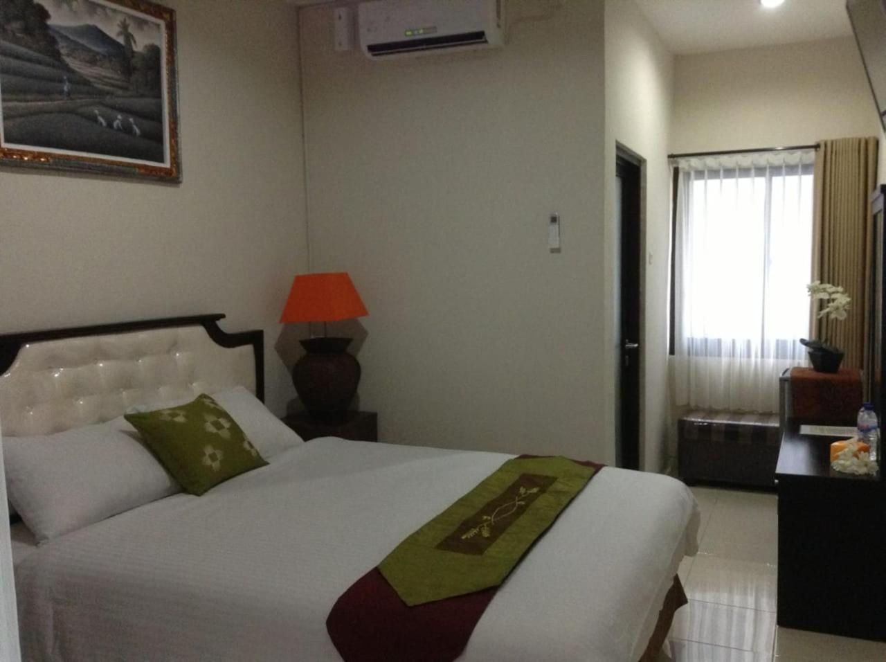 קוטה לומבוק Tuban Torres Accommodation מראה חיצוני תמונה