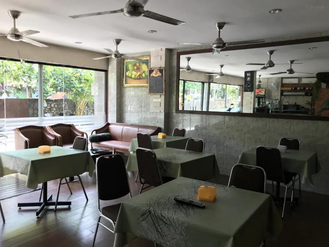 קוטה לומבוק Tuban Torres Accommodation מראה חיצוני תמונה