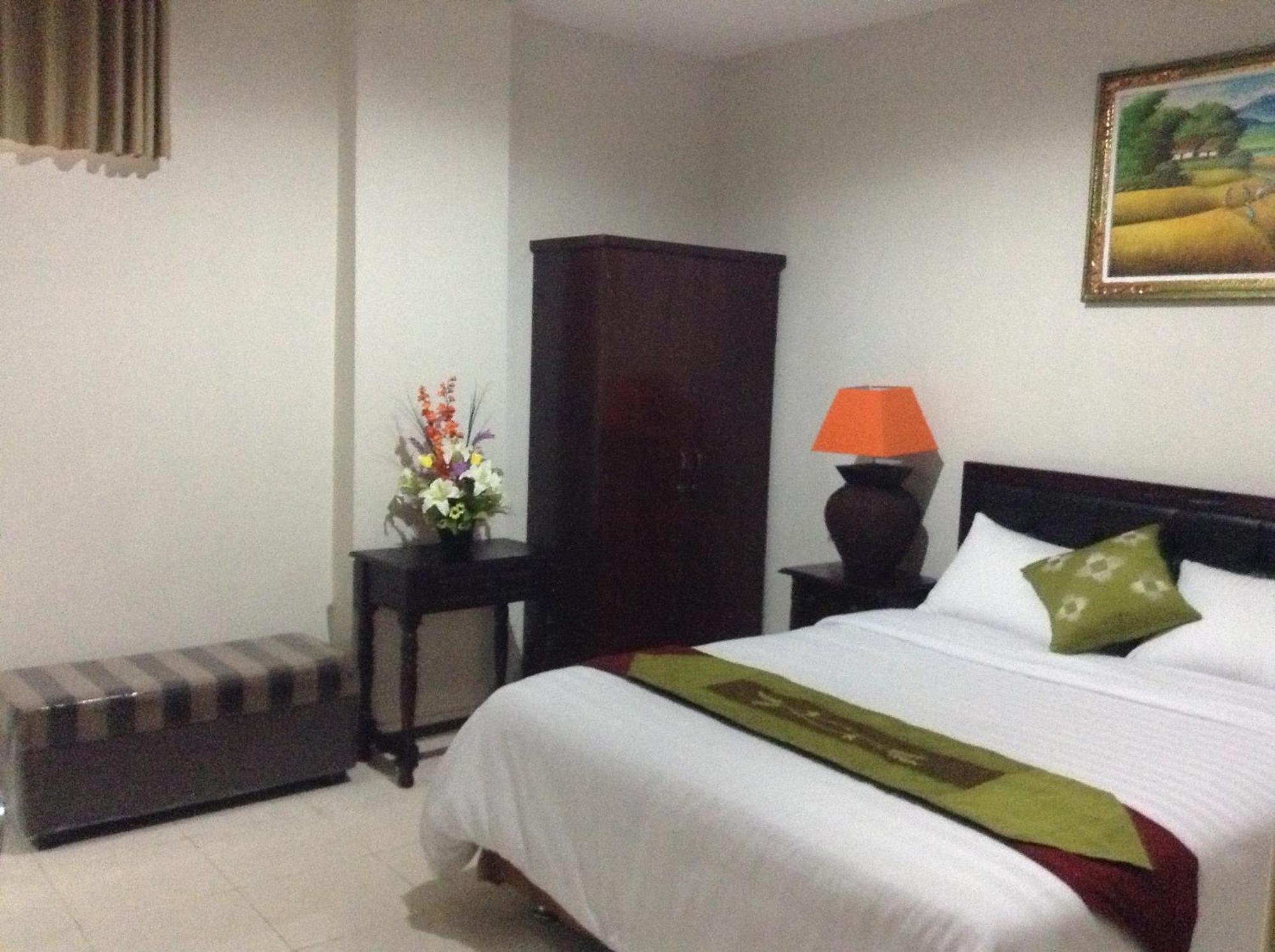 קוטה לומבוק Tuban Torres Accommodation מראה חיצוני תמונה